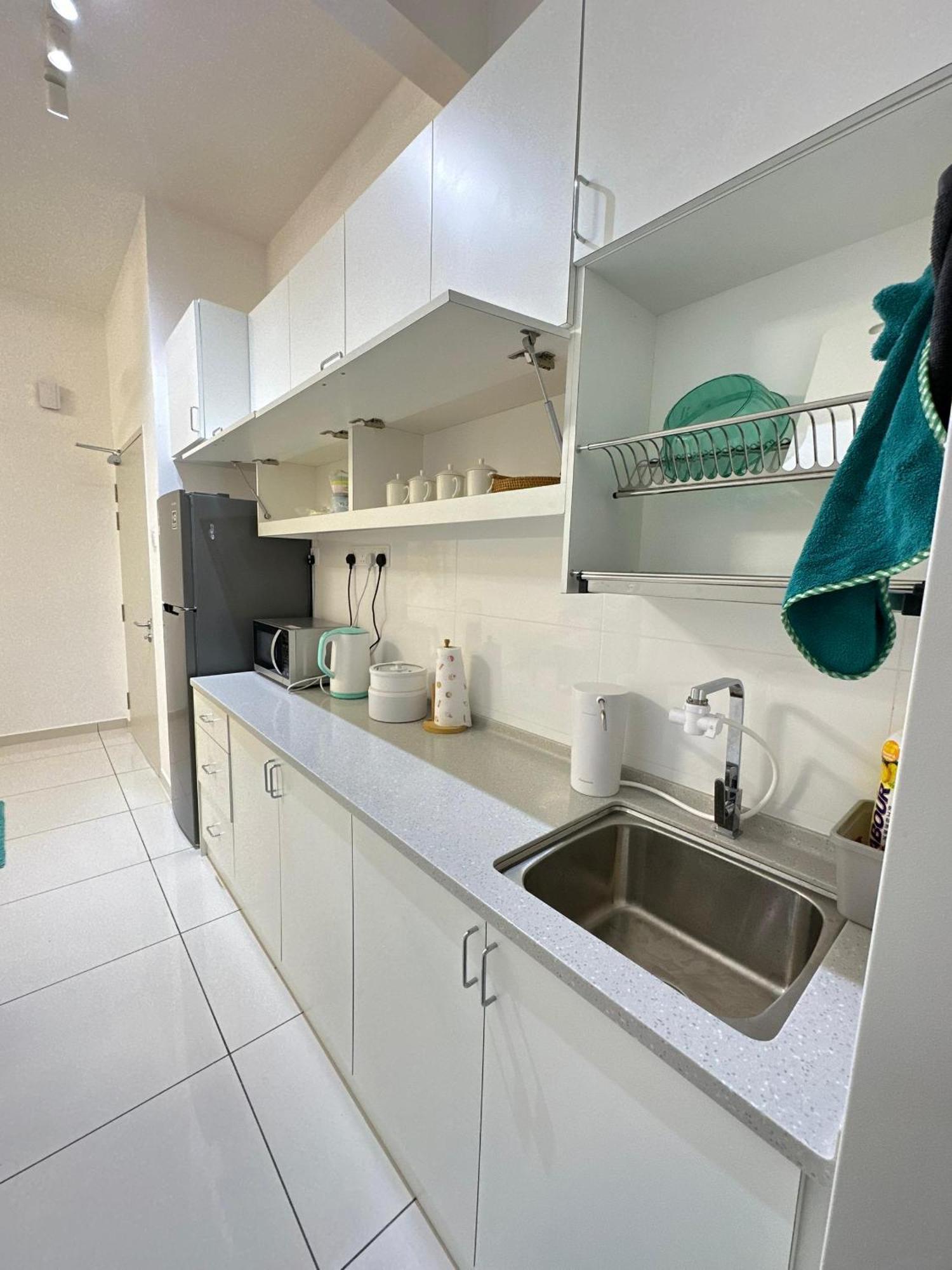 Apartment The Horizon 2br Dahlia -by Goswell *