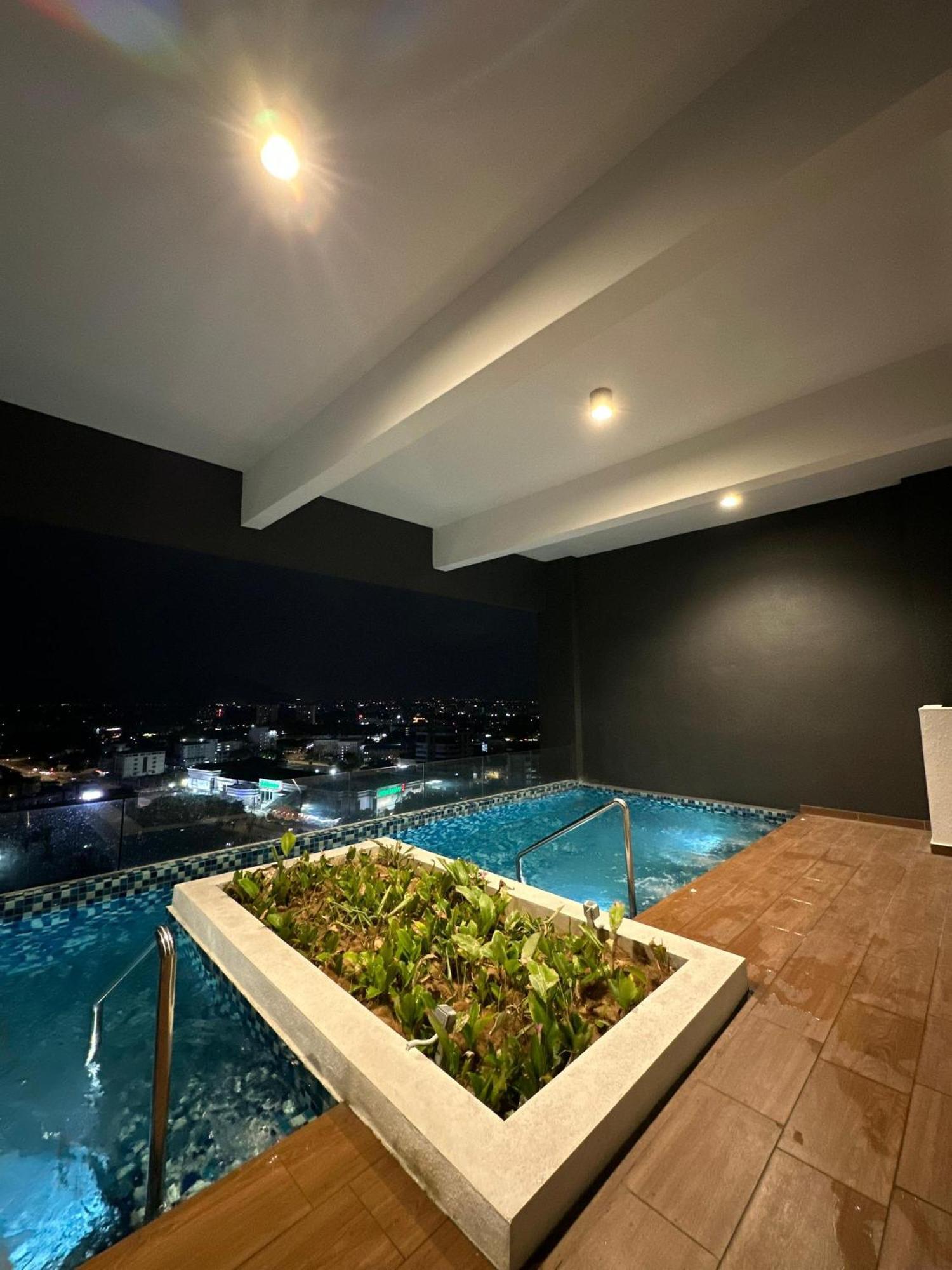 Apartment The Horizon 2br Dahlia -by Goswell *